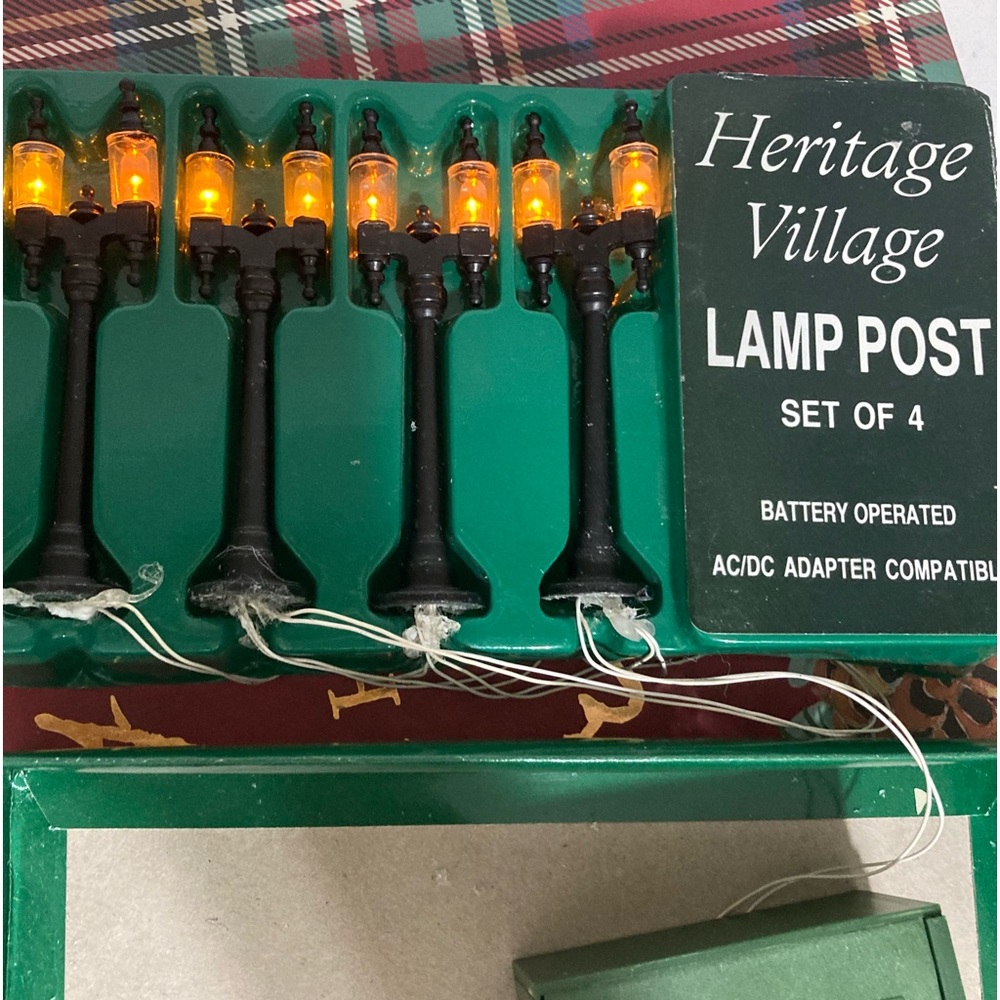 Heritage Village Lamp Posts. Set of 4. Tested.Not used.